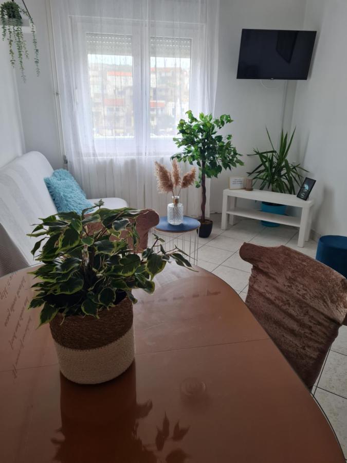 Mellon Apartments Zaton  Екстериор снимка